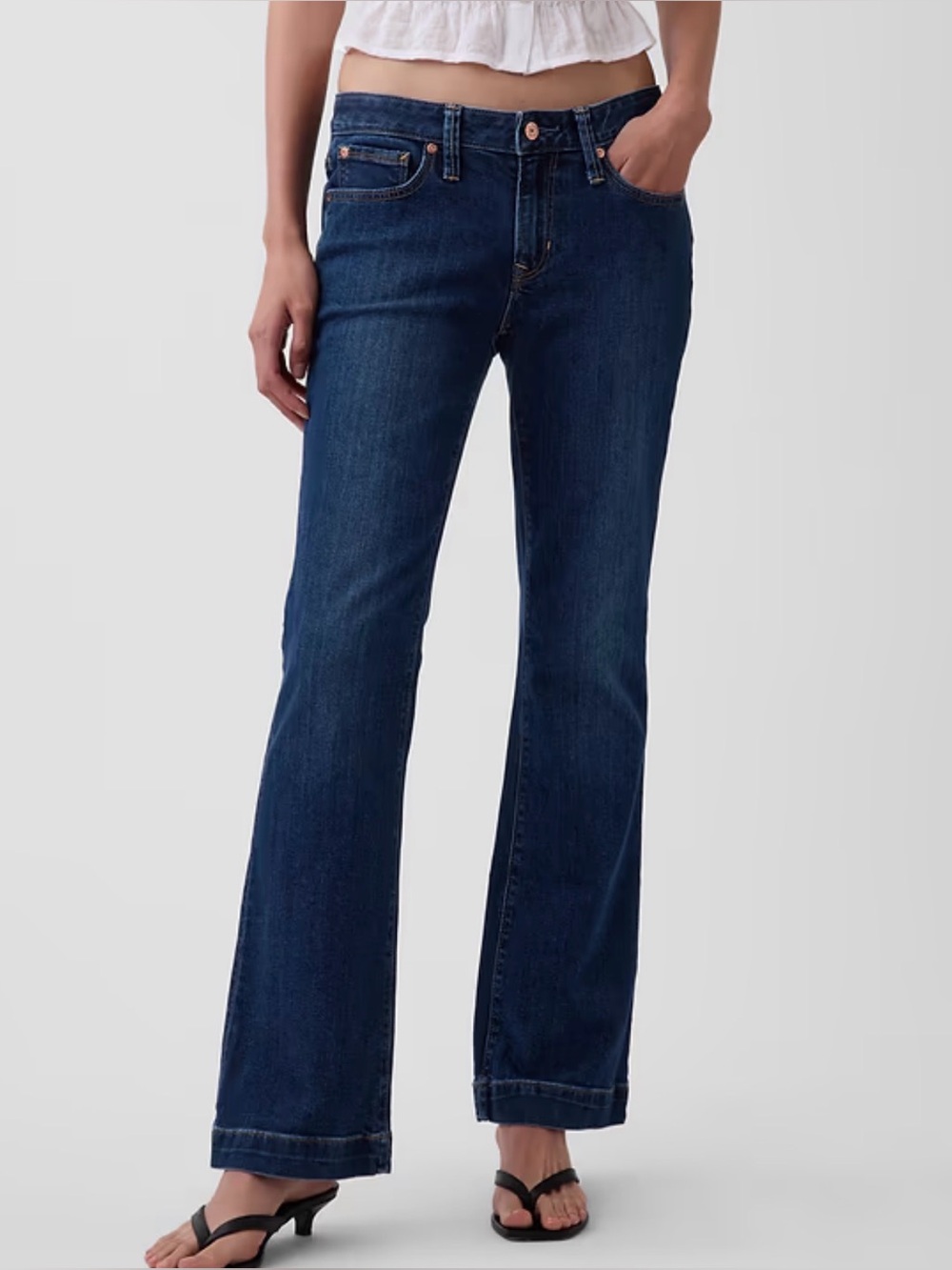 Women’s GAP Long & Lean Low Rise Bootcut Jeans, 31R